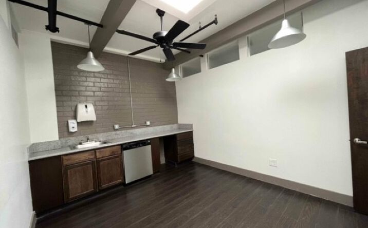 image of property at 3256 SEPULVEDA BLVD Torrance CA 90505-2719