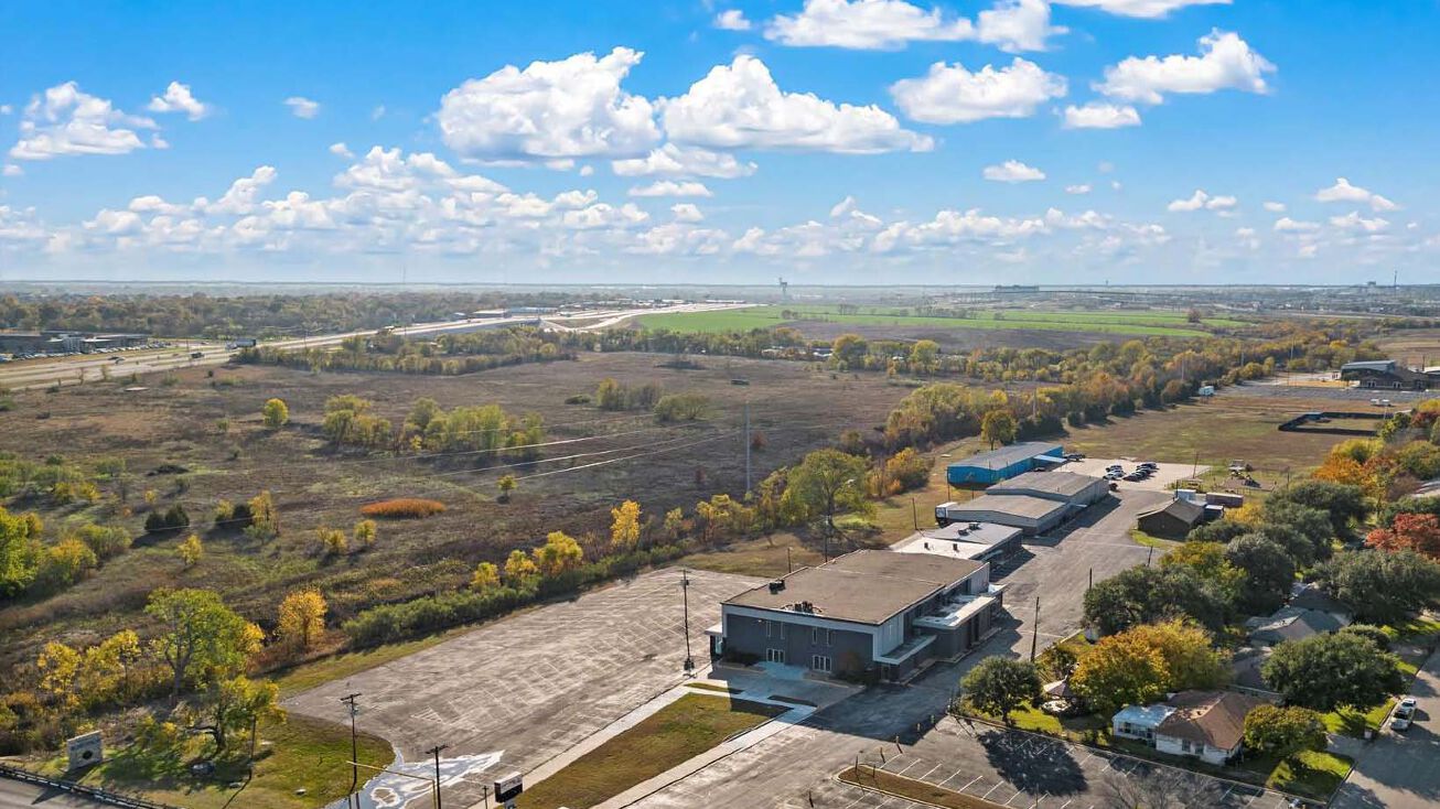 1208 Robinson Dr, Robinson, TX 76706