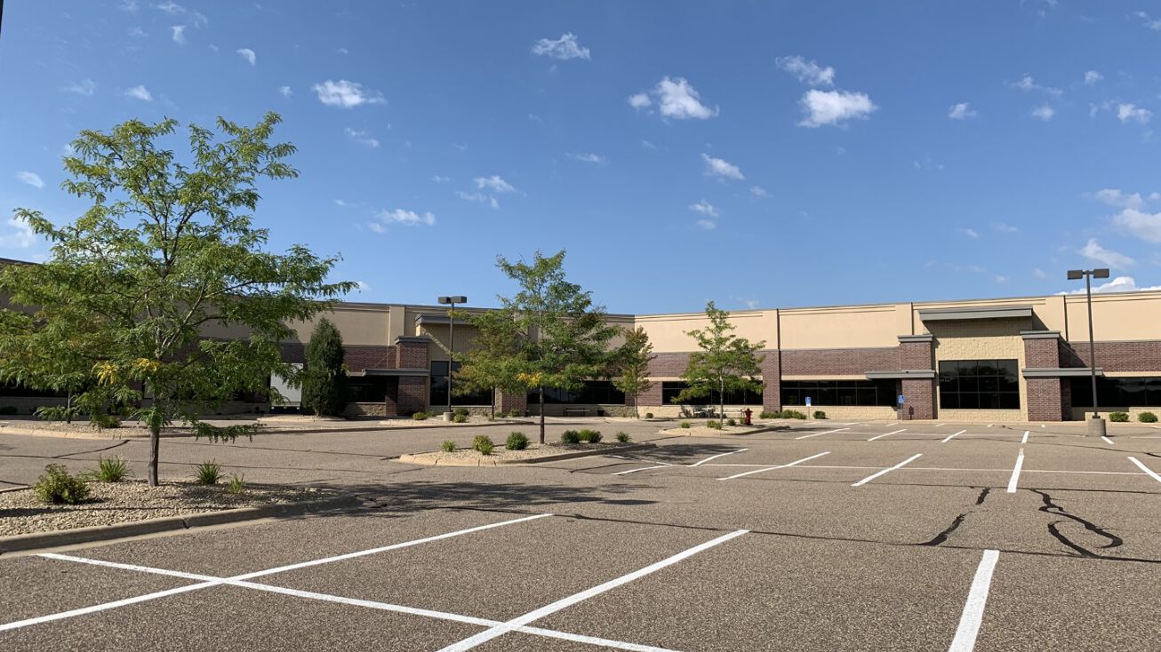 3000 Ames Crossing Rd, Eagan, MN 55121