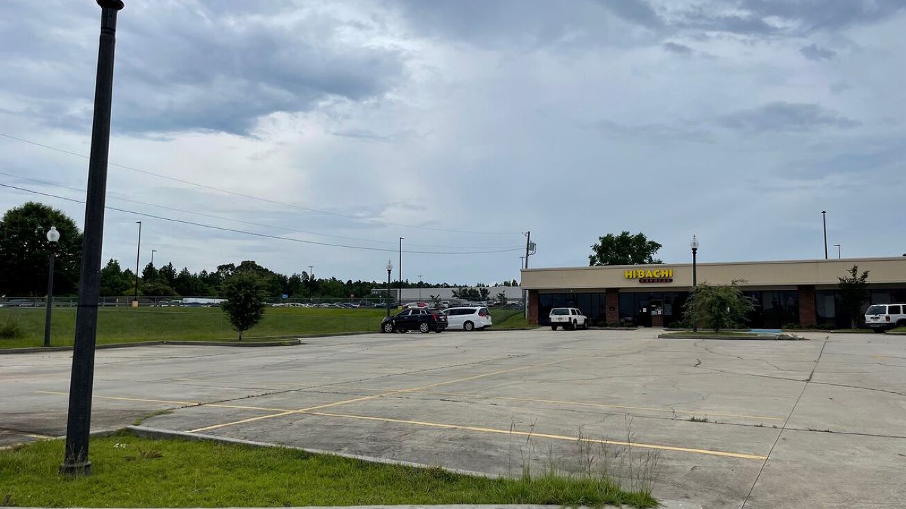 1085 E Frontage Dr, Wiggins, MS 39577 Retail Property for Sale