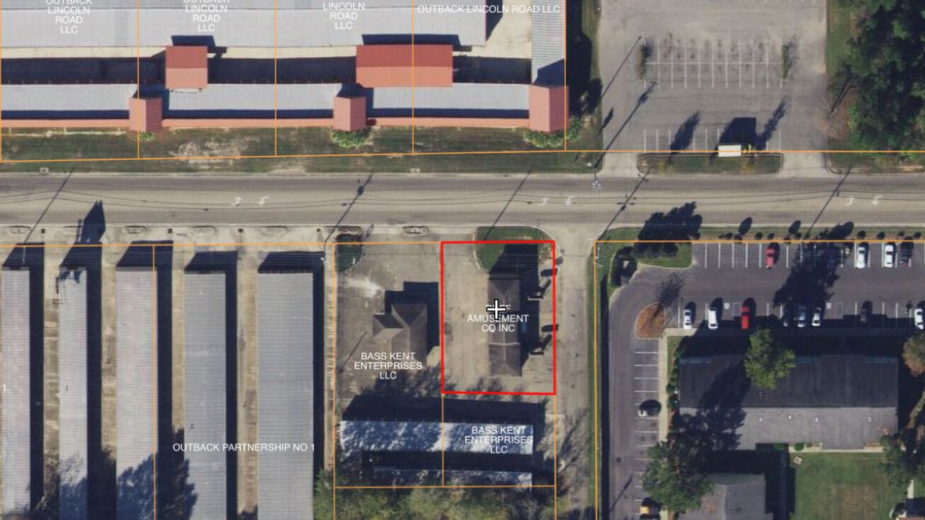 Pictures of Retail property located at 2400 Lincoln Rd, Hattiesburg, MS 39402 for sales - image #1