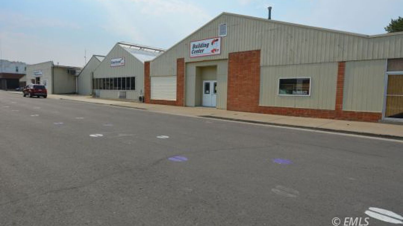 200 N 9th Ave, Forsyth, MT 59327 Retail Property for Sale Forsyth