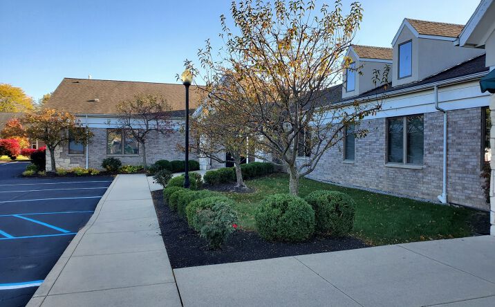 Pictures of Office property located at 845 Commerce Dr, Perrysburg, OH 43551 for sales - image #1
