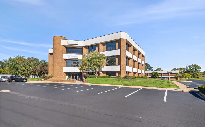 Pictures of Office property located at 115 Clover St, Holland, MI 49423 for sales - image #1