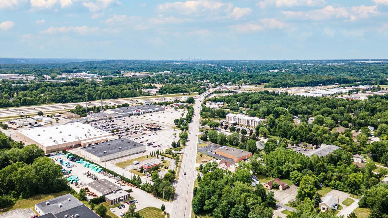 23300 Broadway Ave, Oakwood Village, OH 44146