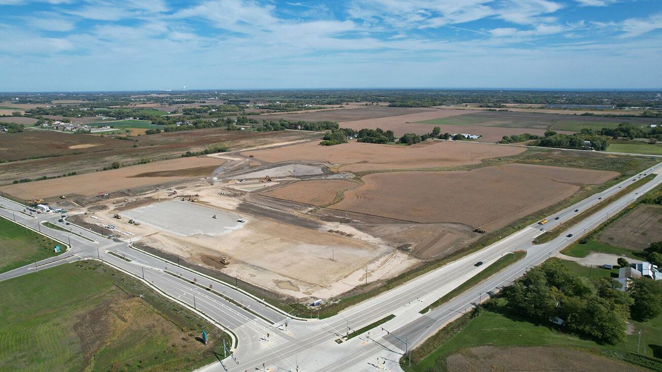 94 Park St, Mount Pleasant, MT 53177 Industrial Property for Sale