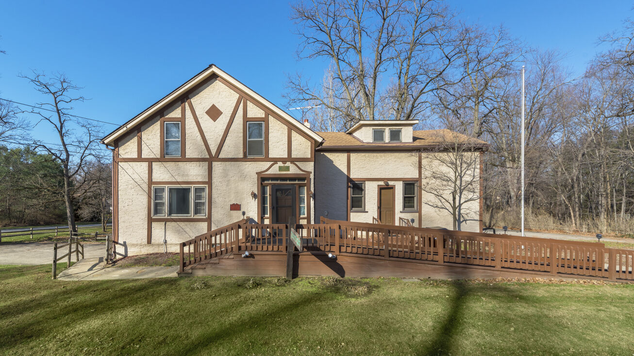 31314 Center Ridge Rd, Westlake, OH 44145