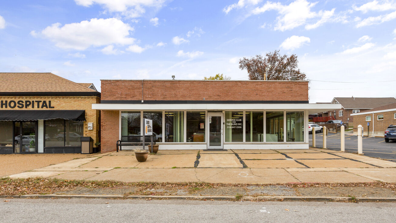 3719 Watson Rd, St. Louis, MO 63109