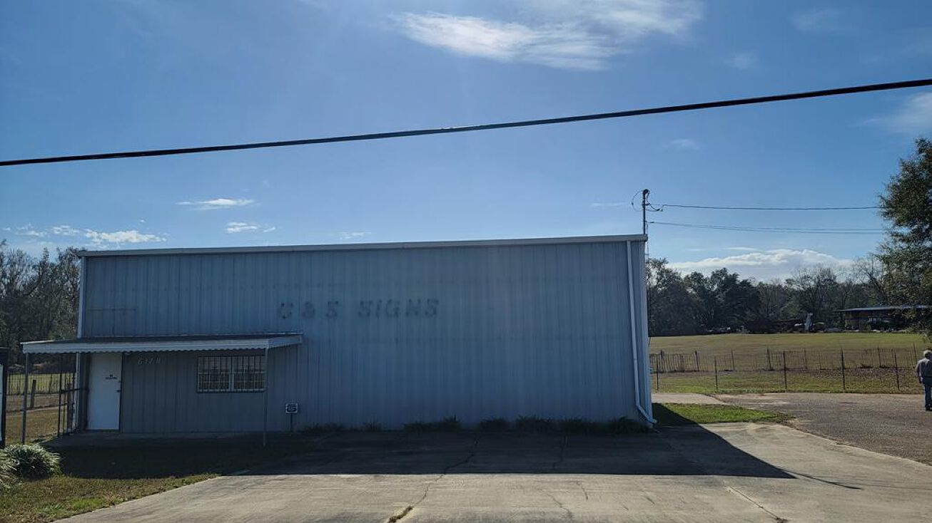 6178 E U.S. Hwy 84, Cowarts, AL 36321