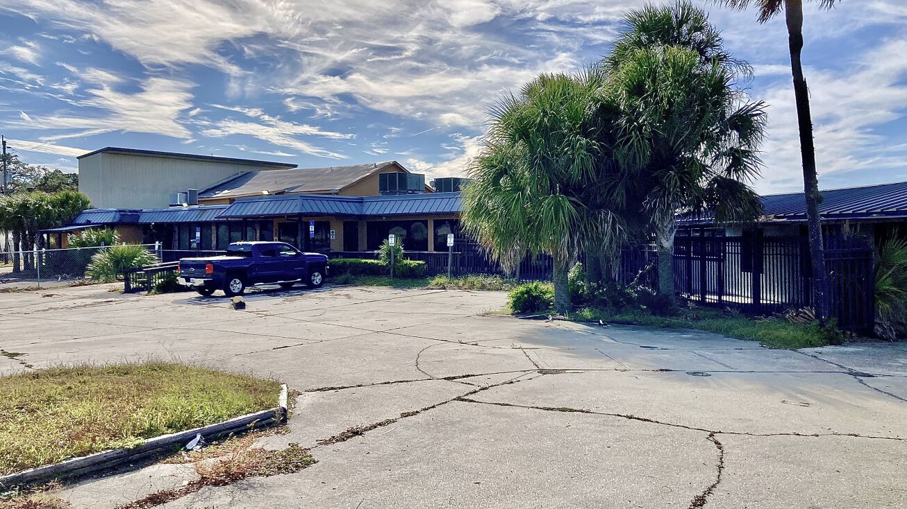 59 Trout River Dr, Jacksonville, FL 32208