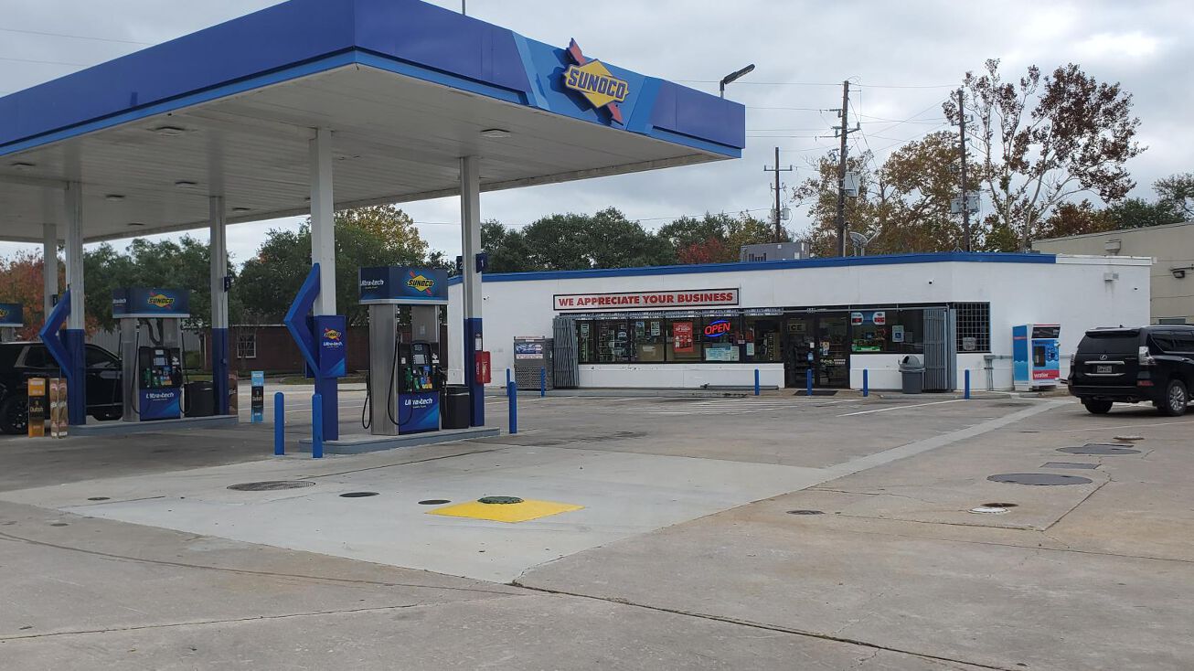 1012 Main St, Tomball, TX 77375