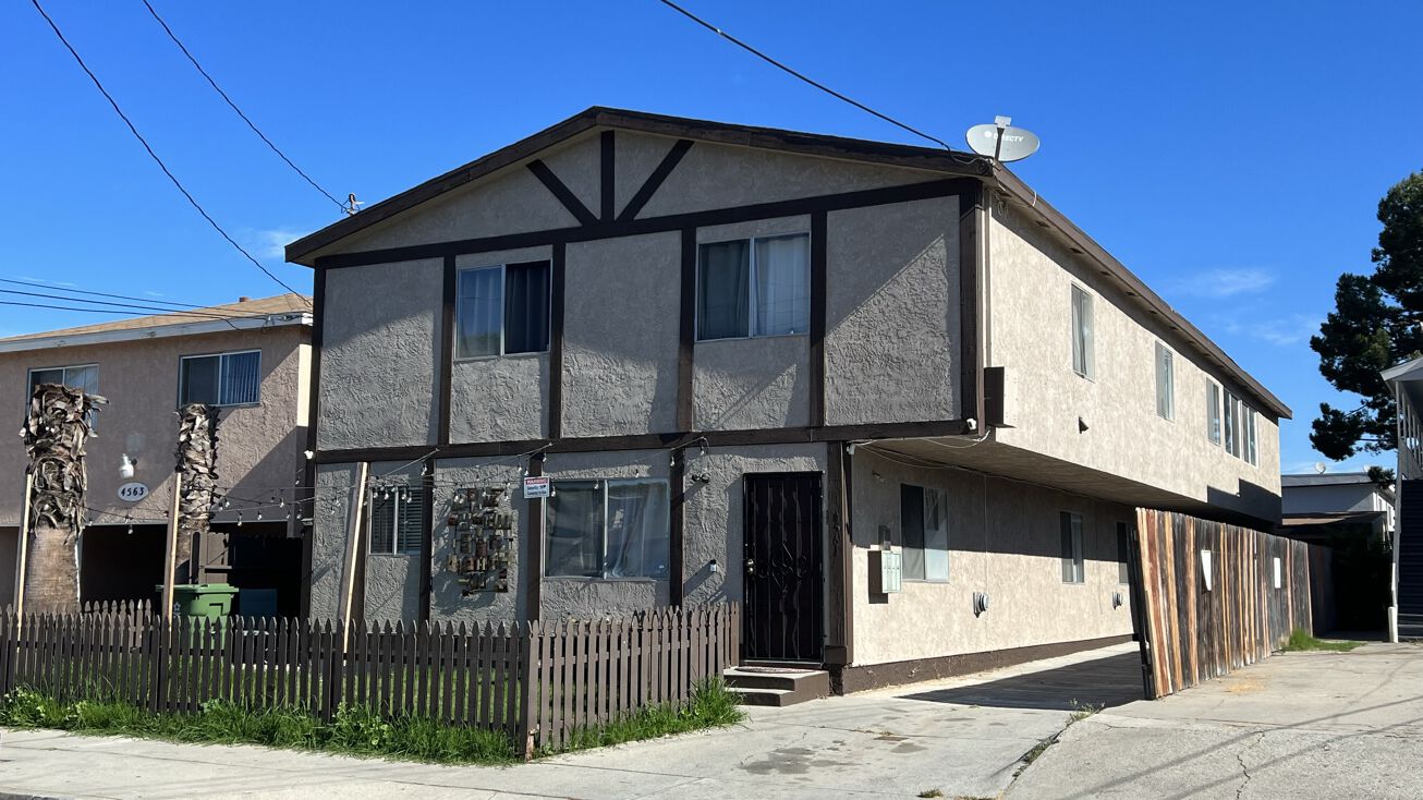 4561 W 173rd St, Lawndale, CA 90260