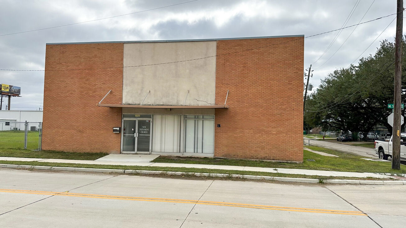 209 W Shaw Ave, Pasadena, TX 77506