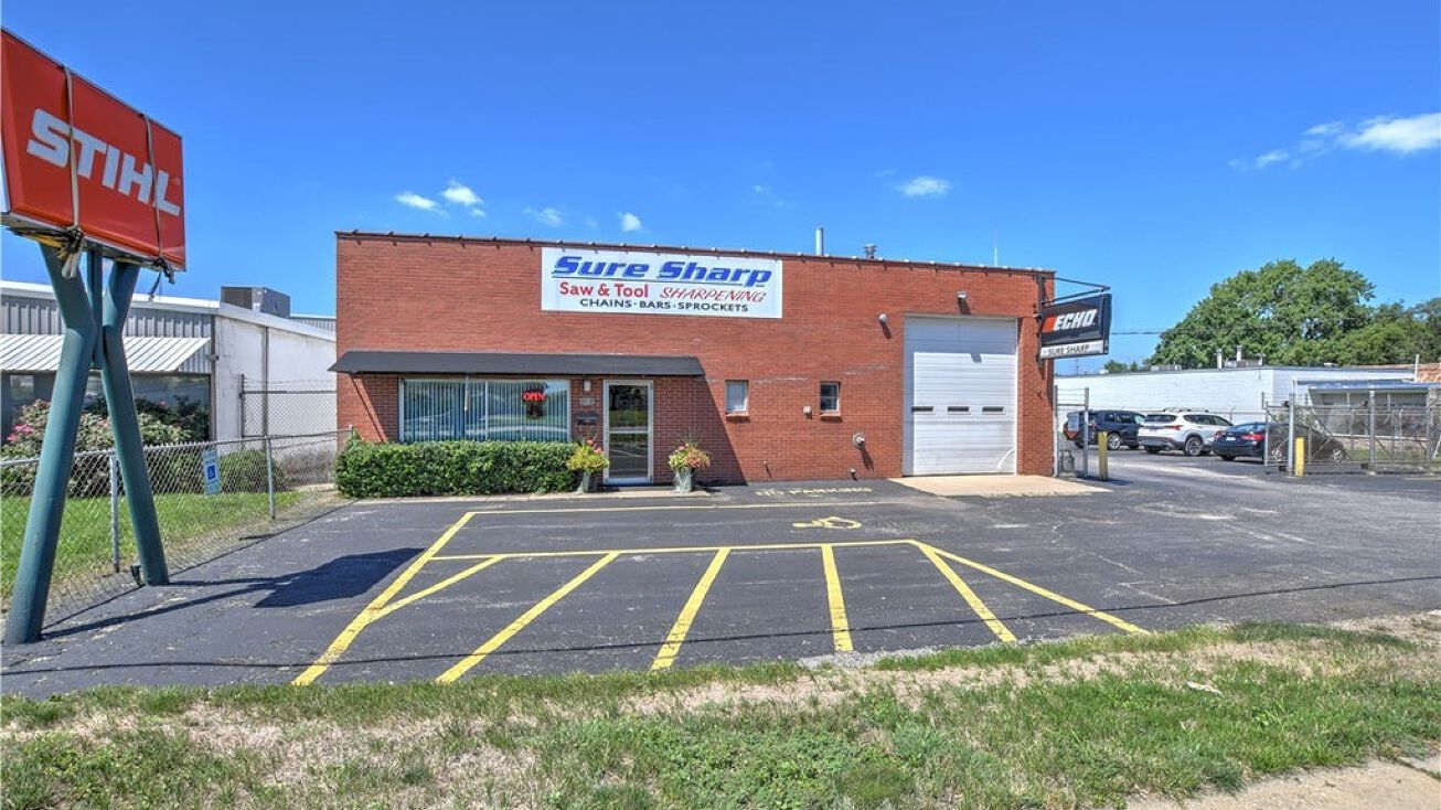 2901 N Woodford St, Decatur, IL 62526