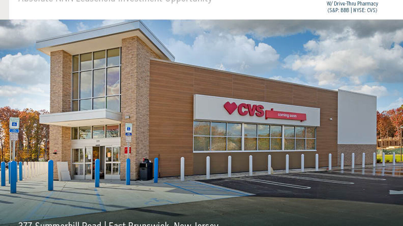 Pictures of Retail property located at 377 Summerhill Rd, East Brunswick, NJ 08816 for sales