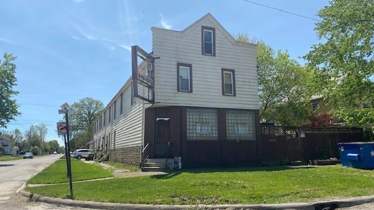 2348 E 28th St, Lorain, OH 44055