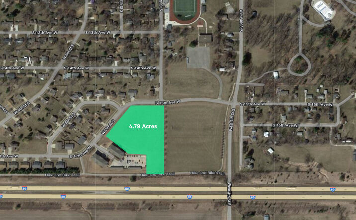 Pictures of Land property located at 1600 W 7th St S, Newton, IA 50208 for sales - image #1