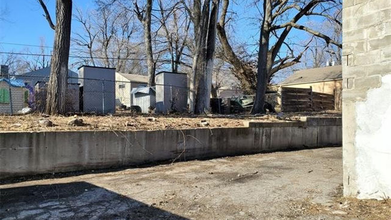 7308 Prospect Ave, Kansas City, MO 64132