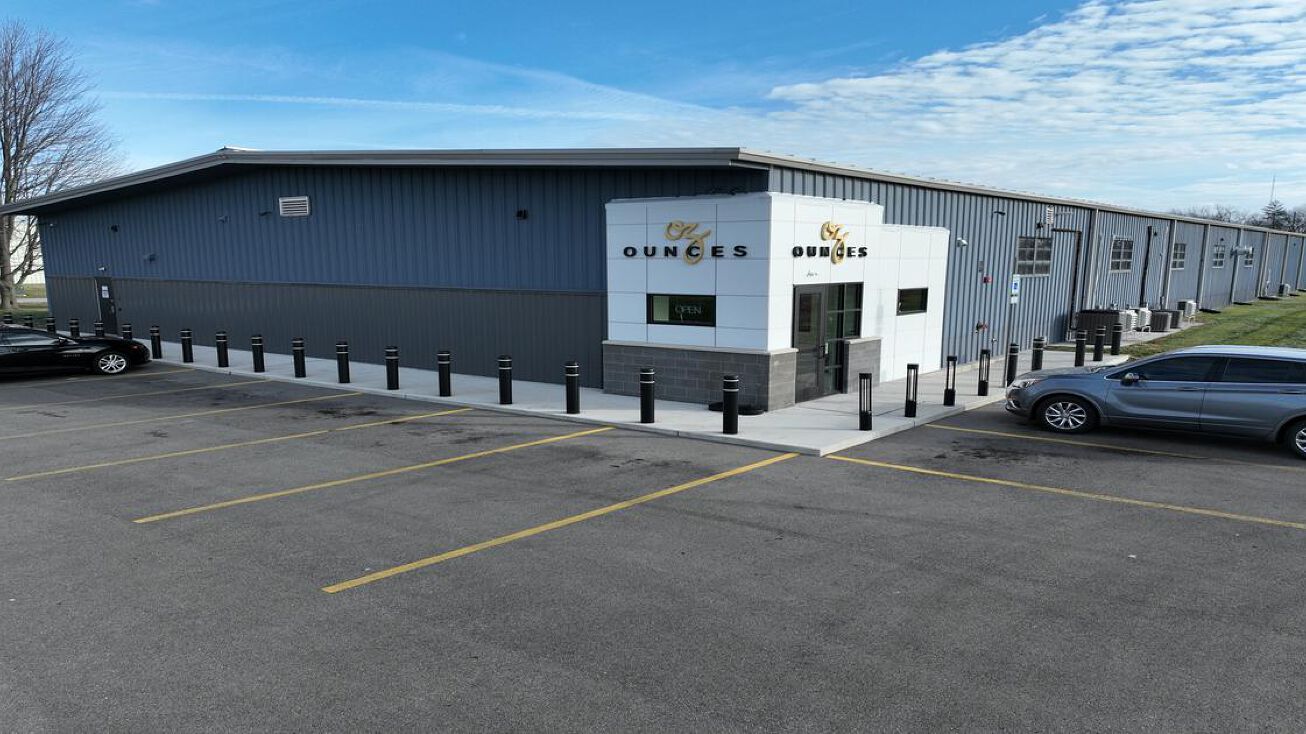 811 Broadus St, Sturgis, MI 49091