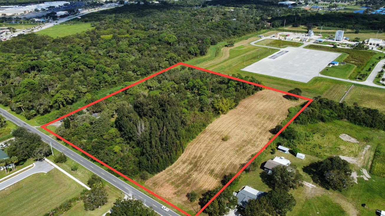 2696 McNeil Rd, Fort Pierce, FL 34981