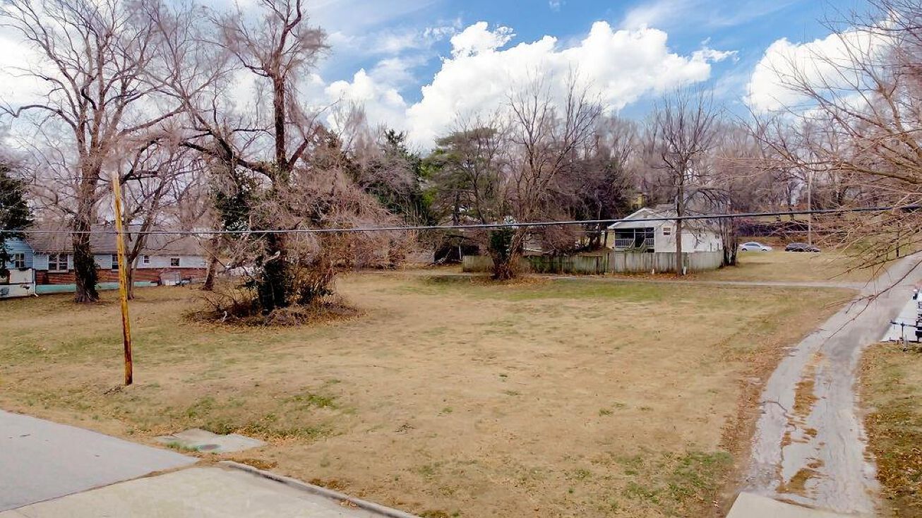 921 Delaware Street, Leavenworth, KS 66048 Land for Sale 921