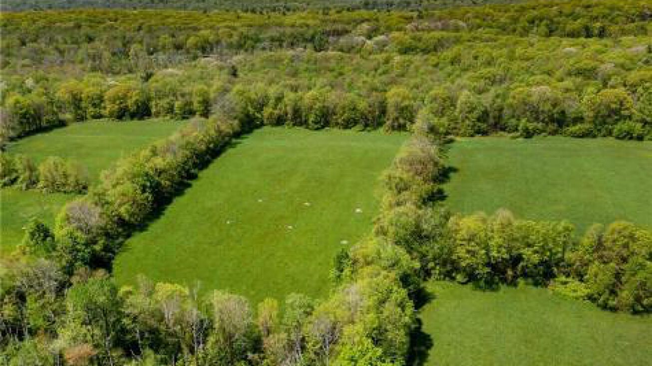 Flat Rocks Rd, Warren, CT 06754