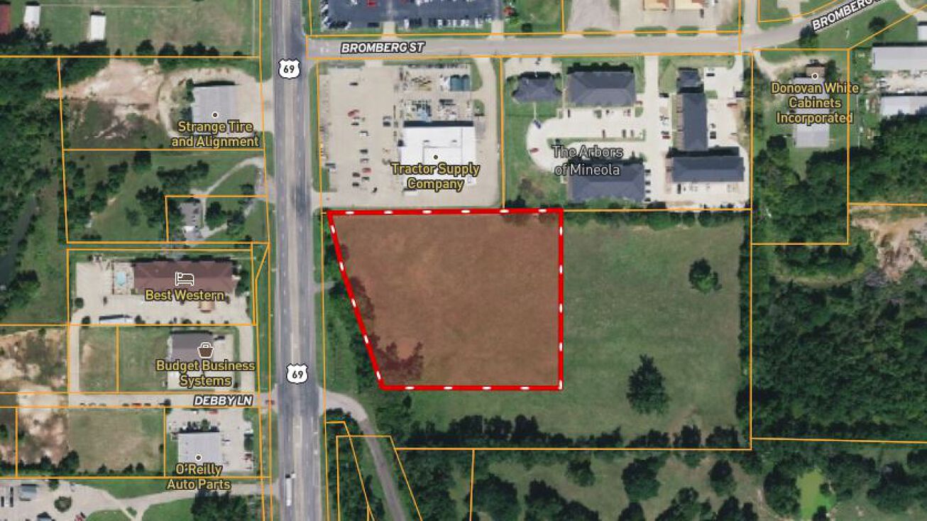 S Pacific St, Mineola, TX 75773