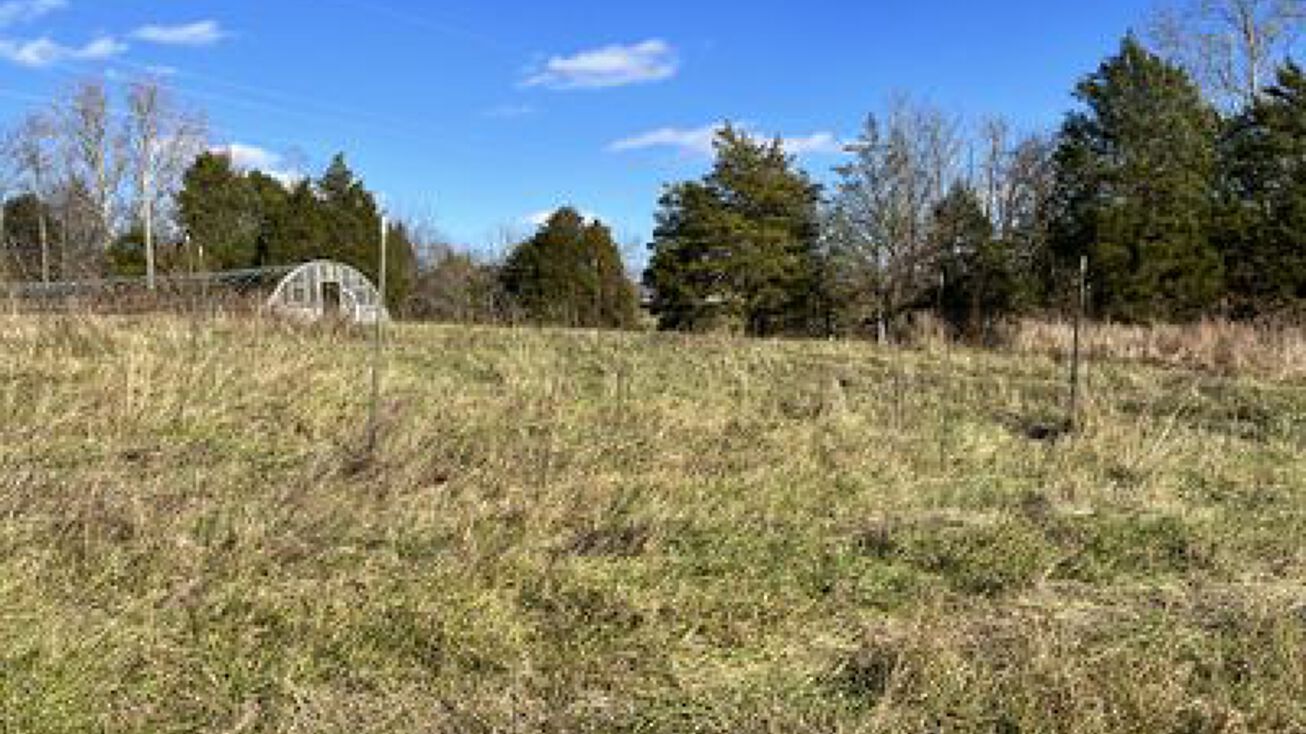 2720 Spotswood Ln, Louisville, KY 40023