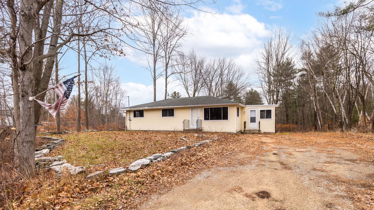 269 Calef Hwy, Epping, NH 03042