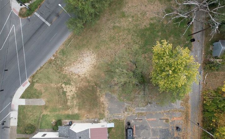 Pictures of Land property located at 1504 Catalpa St, Louisville, KY 40211 for sales - image #1