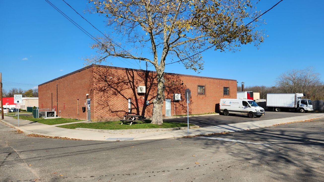 610 Rutgers Rd, West Babylon, NY 11704 Industrial Property for Sale