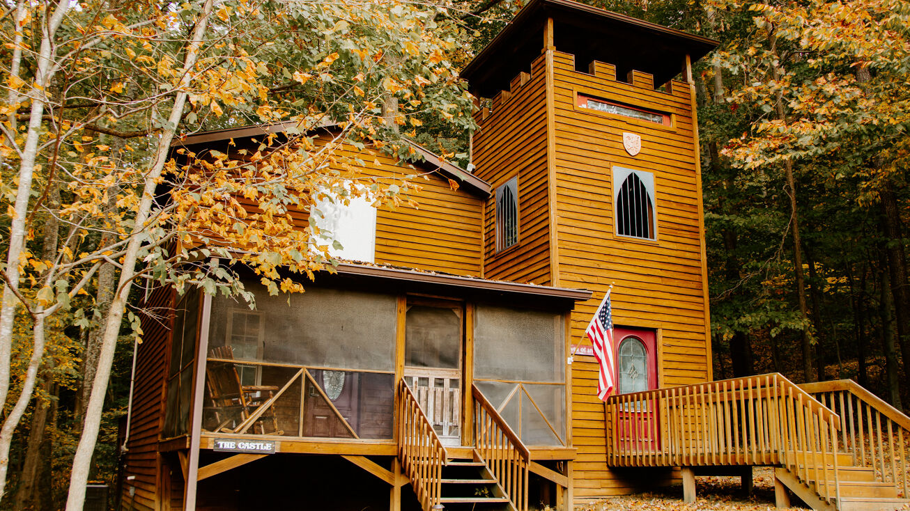 2140 Rd, Taswell, IN 47175