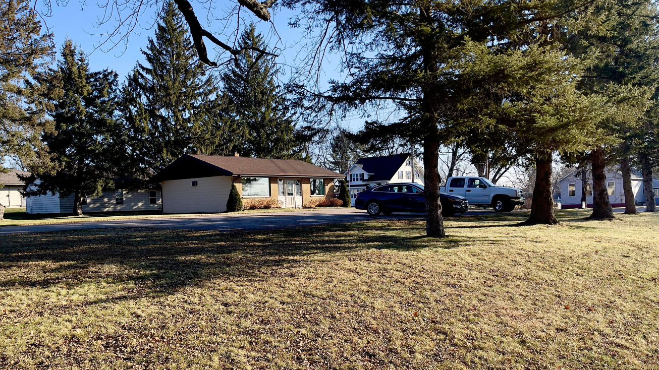 1538 Main St, Rudolph, WI 54475