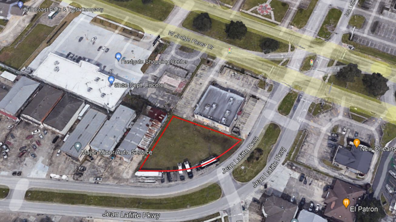 3220 Jean Lafitte Pkwy, Chalmette, LA 70043