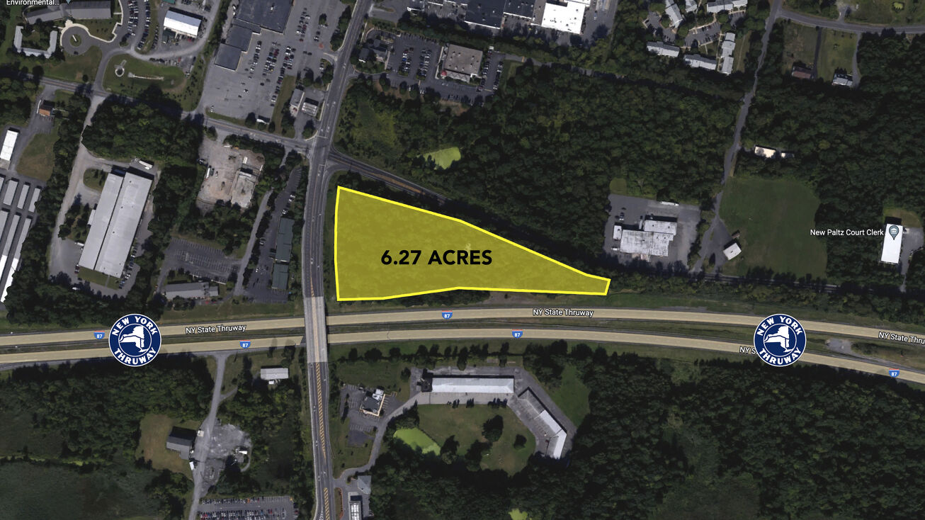 12 N Putt Corners Rd, New Paltz, NY 12561