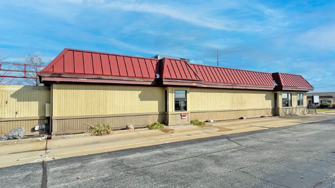 6033 Osage Beach Pkwy, Osage Beach, MO 65065