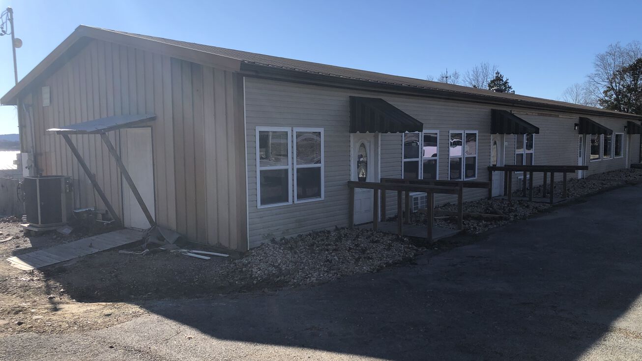 6992 MO76, Kirbyville, MO 65679