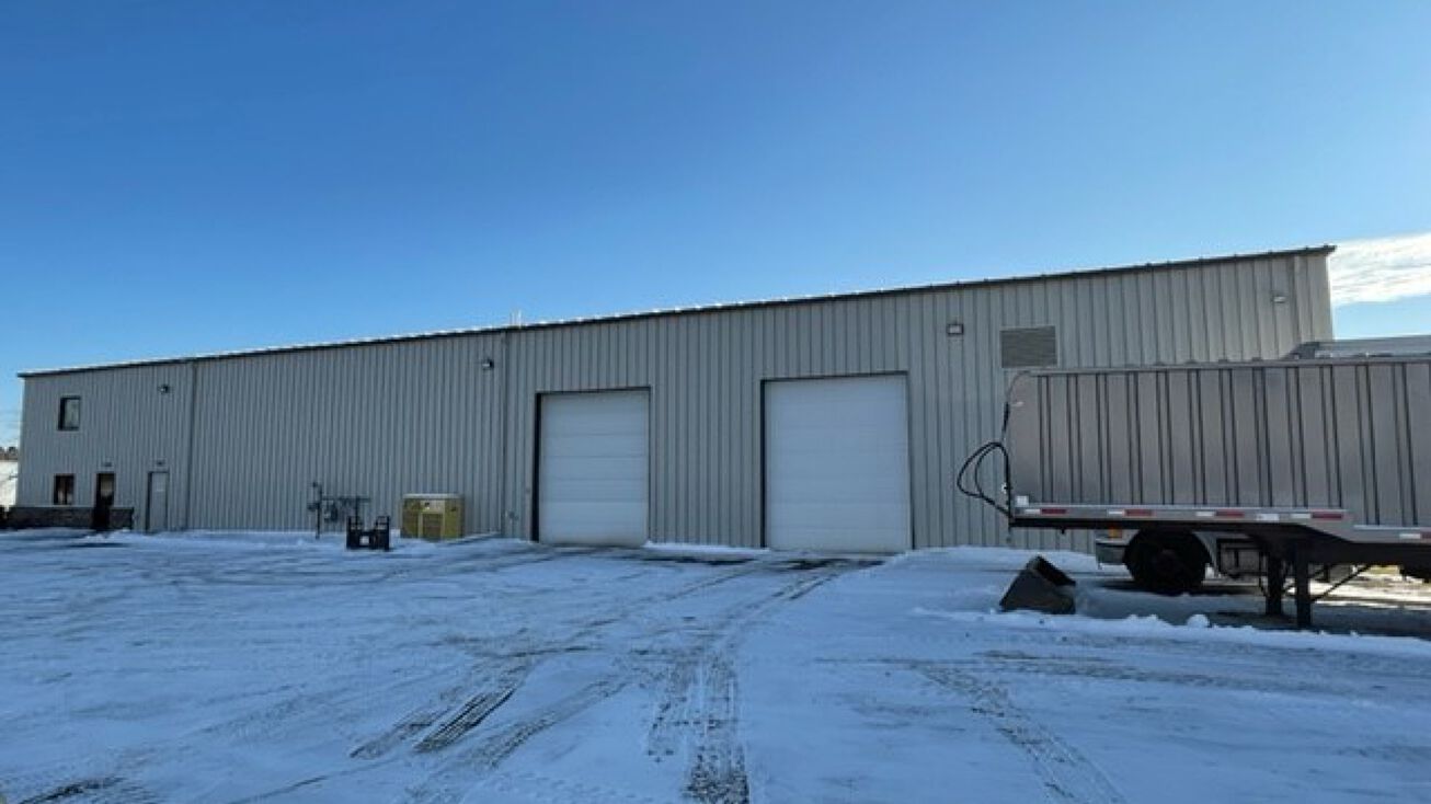 101 Hagen Dr, Woodville, WI 54028