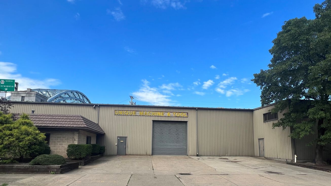 365 Munson Ave, McKees Rocks, PA 15136