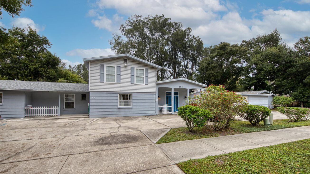 676 Union St, Dunedin, FL 34698