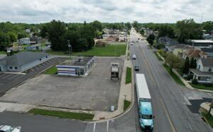 Pictures of Land, Mixed Use, Office property located at 333 S Main Street, Bellefontaine, OH 43311 for sales - image #1