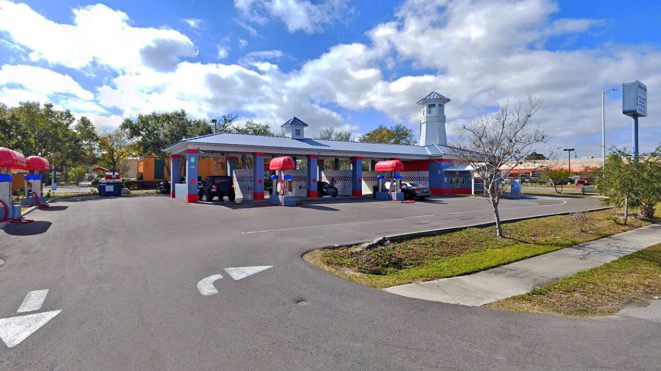 3616 W Ballast Point Blvd, Tampa, FL 33611