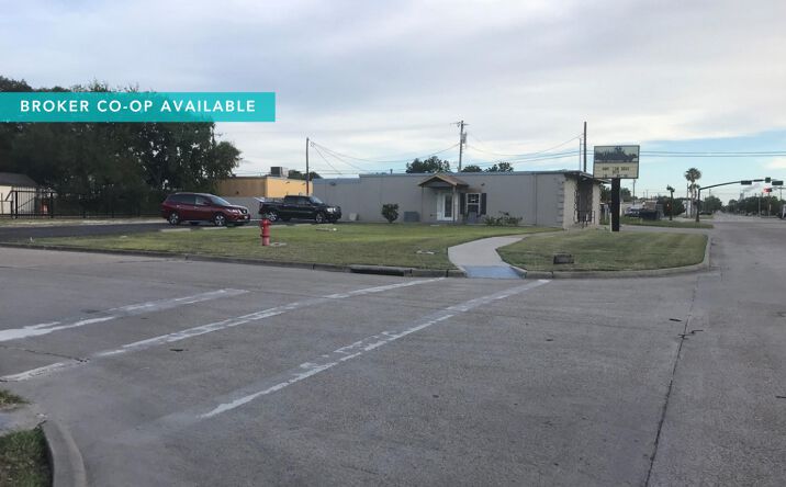 Pictures of Retail, Office property located at 910 9th St, Texas City, TX 77590 for comps - image #1