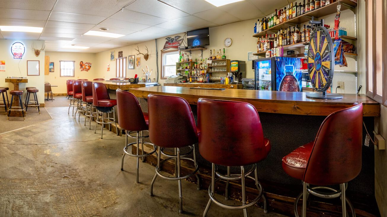 1865 US20, Manderson, WY 82432