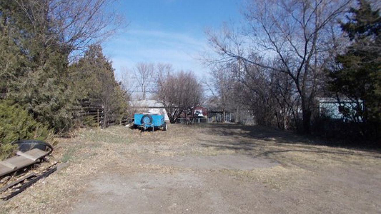 940 3rd Ave W, Dickinson, ND 58601