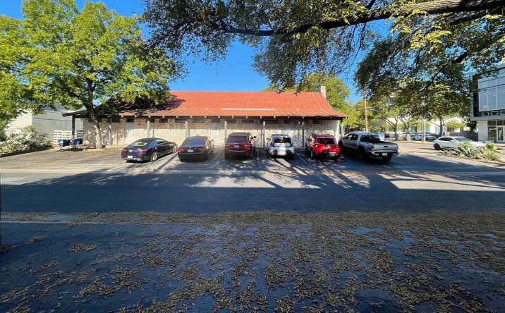 Pictures of Office property located at 709 W 34th St, Austin, TX 78705 for sales - image #1