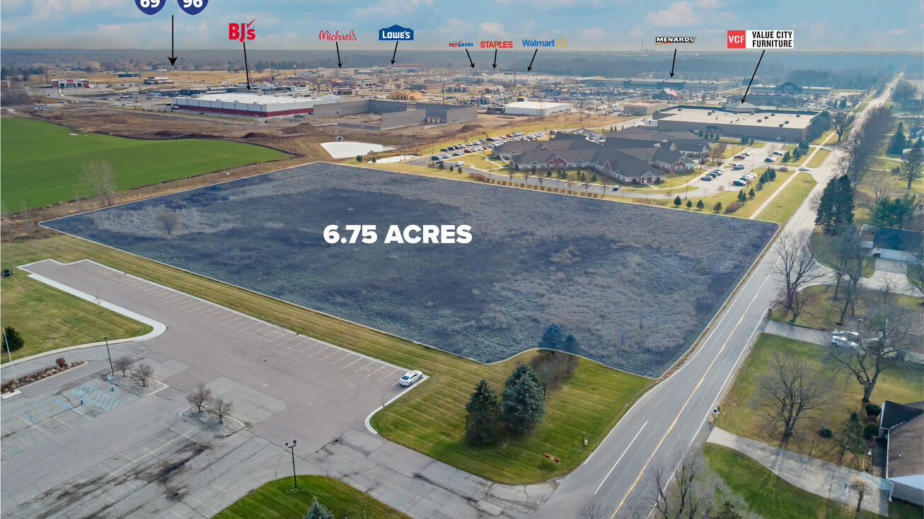 12406 Broadbent Rd, Lansing, MI 48917