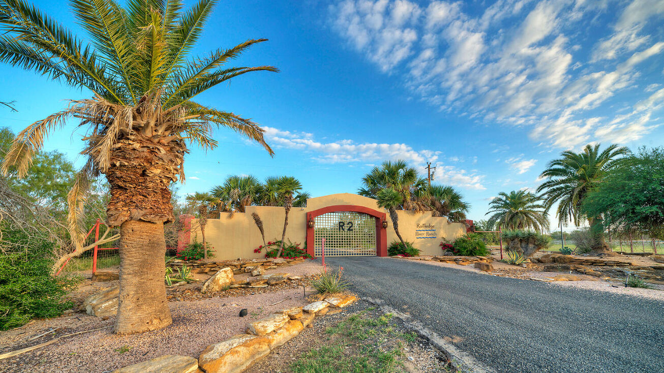 1372 Lyles Ranch Road, Uvalde, TX 78801