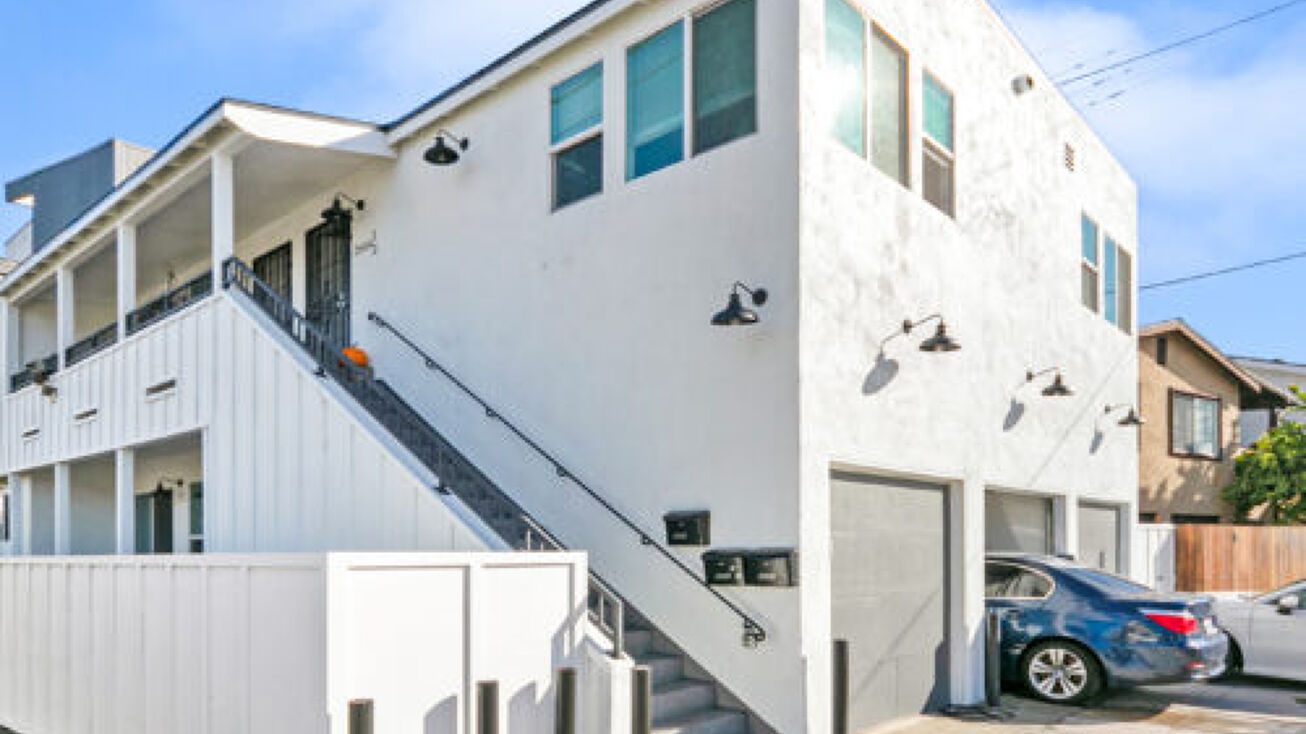 2664 S La Brea Ave, Los Angeles, CA 90016 | Crexi.com