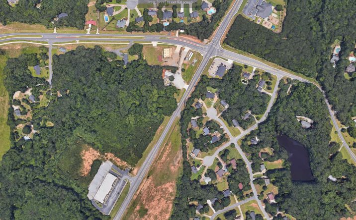 Pictures of Land property located at Hwy 92 & Seven Hills, Acworth, GA 30101 for sales - image #1